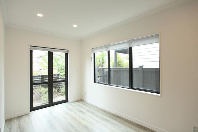 Photo of property in 8 Blackbird Lane, Hobsonville, Auckland, 0616