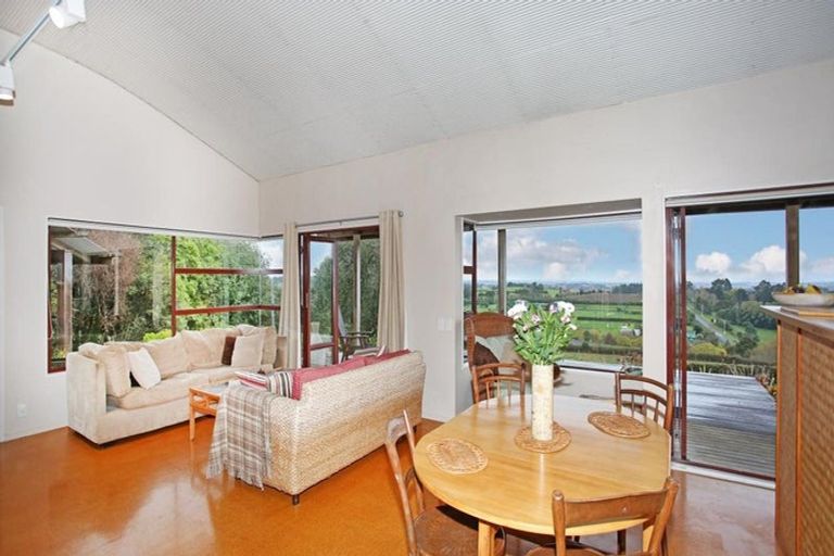 Photo of property in 392 Hillview Road, Bombay, 2675
