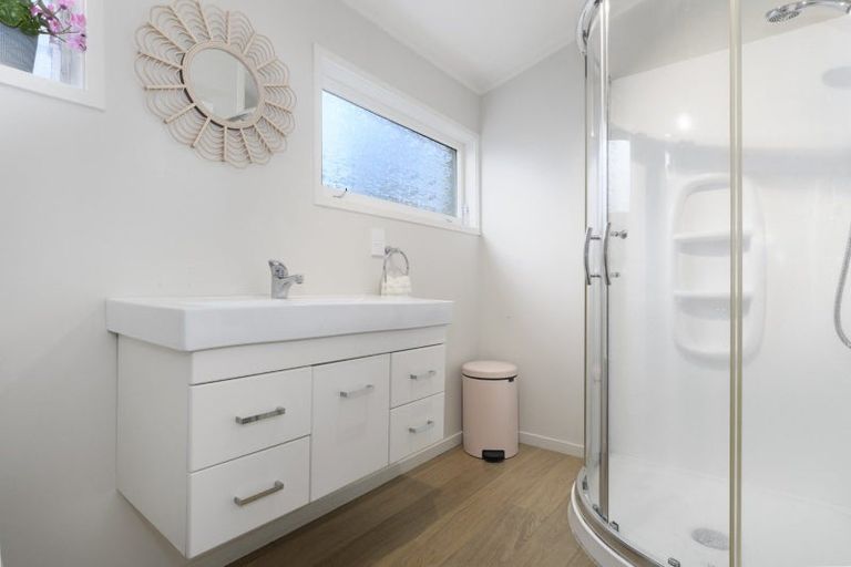 Photo of property in 77 Goods Road, Otumoetai, Tauranga, 3110