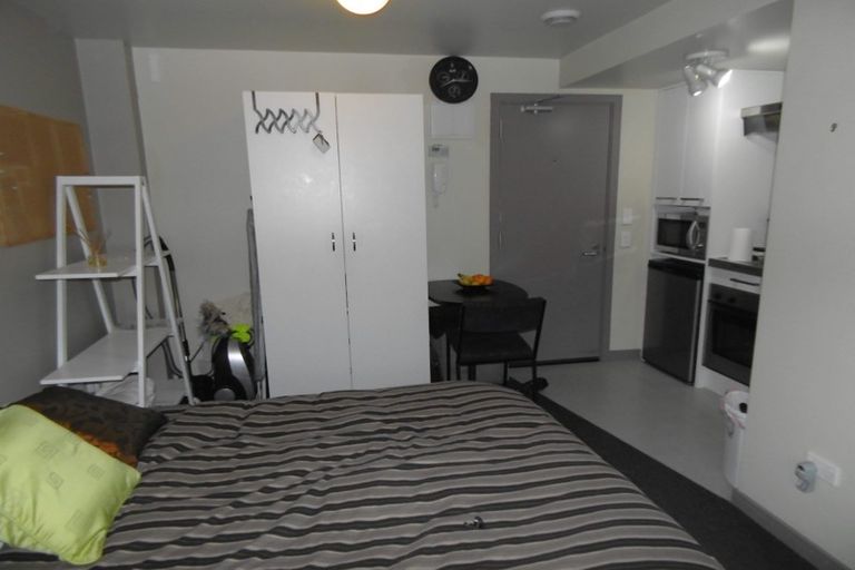 Photo of property in Southern Cross Apartments, 409/35 Abel Smith Street, Te Aro, Wellington, 6011