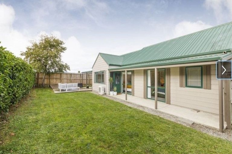 Photo of property in 102 Roberts Line, Kelvin Grove, Palmerston North, 4414