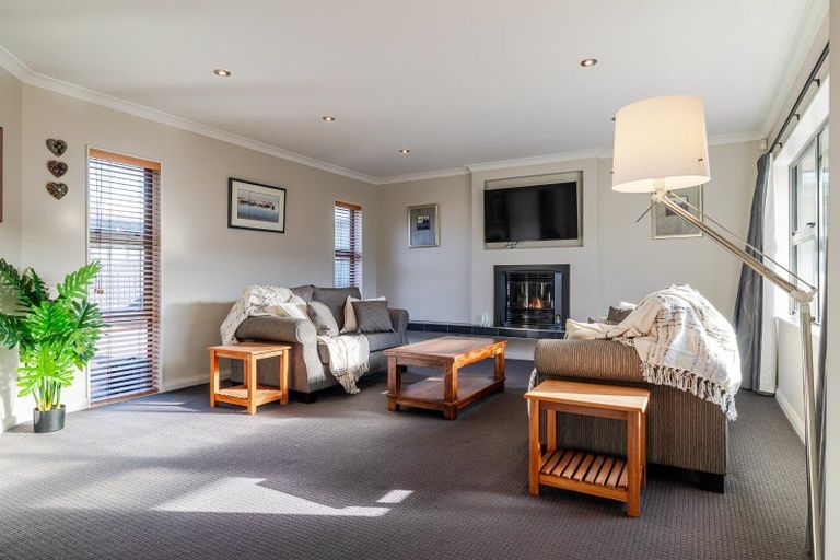 Photo of property in 211a Vogel Street, Roslyn, Palmerston North, 4414