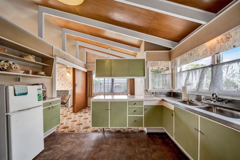 Photo of property in 3 Reid Avenue, Hawera, 4610