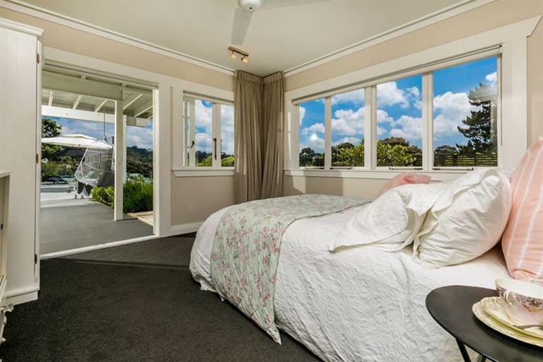 Photo of property in 10 Oratau Place, Greenhithe, Auckland, 0632