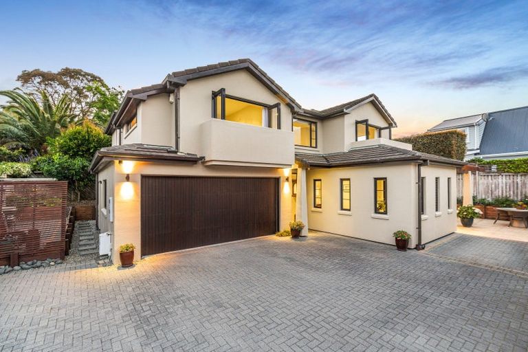 Photo of property in 7a Waterview Road, Favona, Auckland, 2024