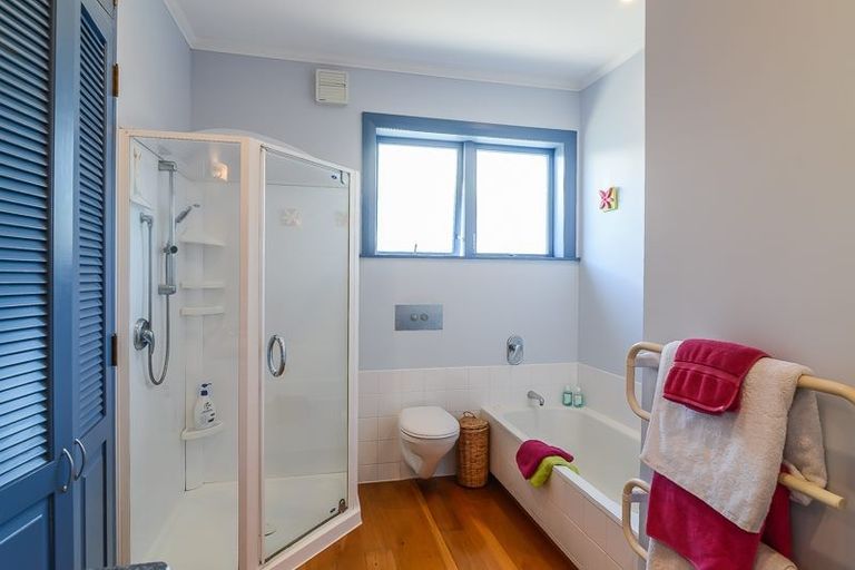 Photo of property in 51 Rotherham Terrace, Miramar, Wellington, 6022