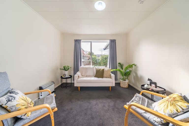 Photo of property in 2/528 Fergusson Drive, Trentham, Upper Hutt, 5018