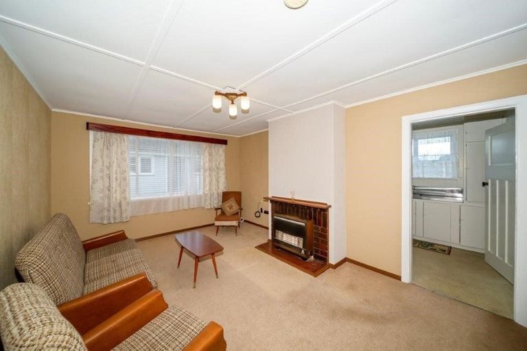 Photo of property in 6 Laurent Vc Street, Hawera, 4610