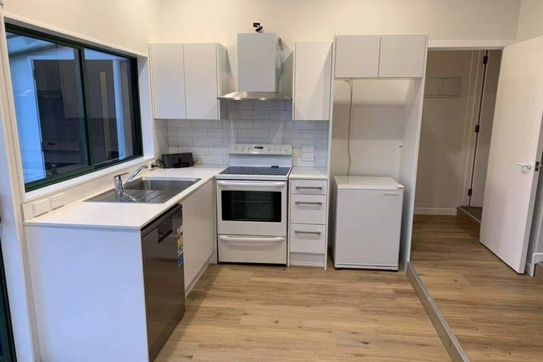 Photo of property in 5 Aramoana Avenue, Devonport, Auckland, 0624