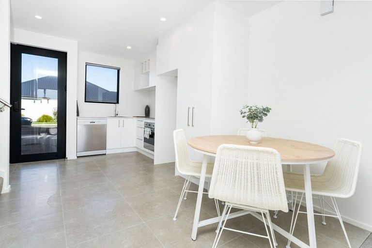 Photo of property in 9 Malaga Crescent, Harewood, Christchurch, 8051