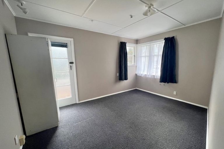 Photo of property in 1a Keys Street, Belmont, Auckland, 0622