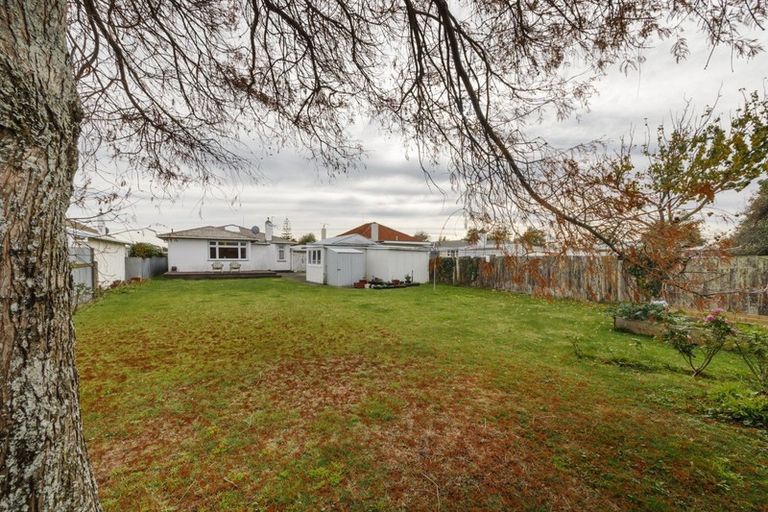 Photo of property in 7 Hobson Place, Takaro, Palmerston North, 4412