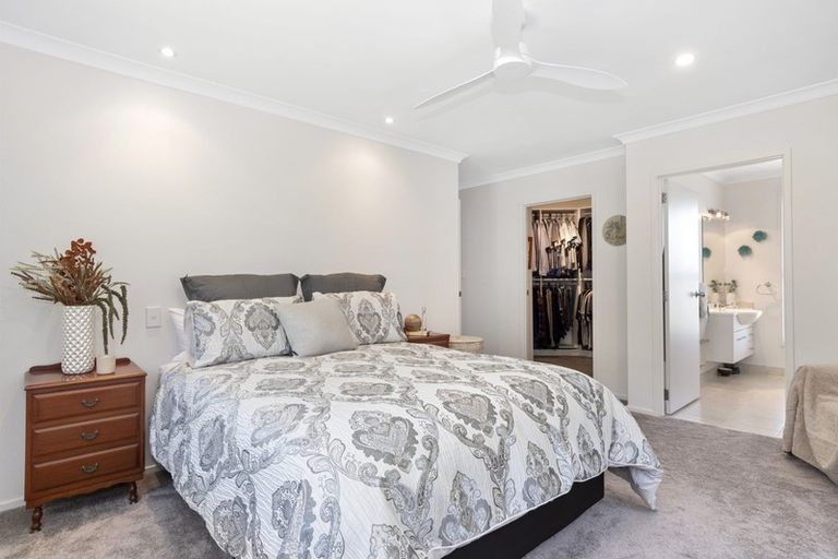 Photo of property in 28 Cotswold Place, Ohauiti, Tauranga, 3112