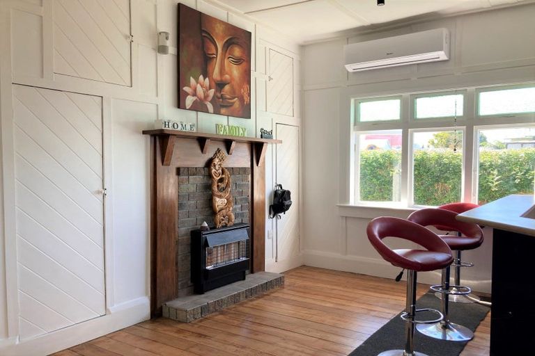 Photo of property in 13 Hutchins Street, Waitara, 4320