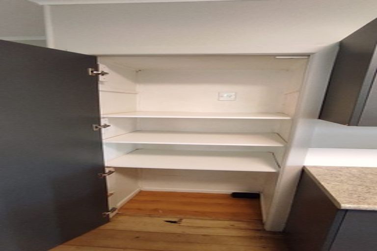 Photo of property in 19 Kayes Road, Pukekohe, 2120