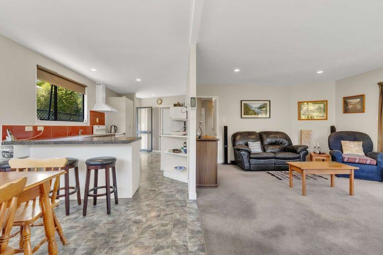 Photo of property in 9 Victoria Close, Picton, 7220