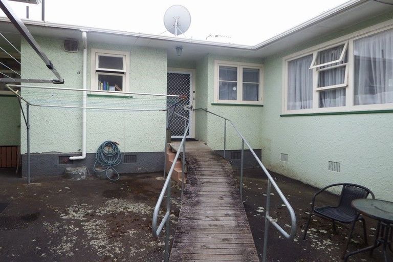 Photo of property in 14a Campbell Street, Whanganui, 4500