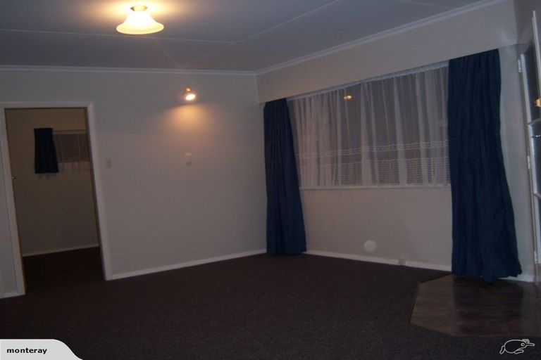 Photo of property in 94-96 Chelwood Street, Takaro, Palmerston North, 4412