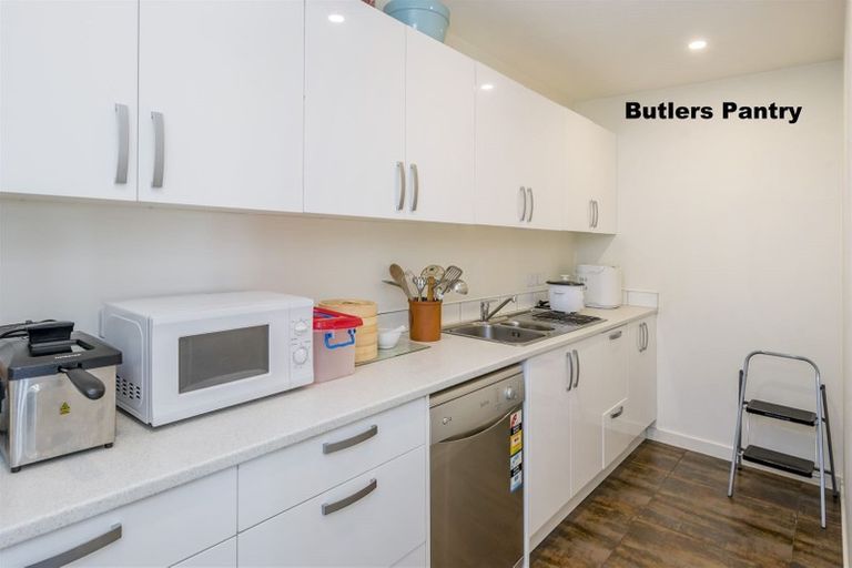 Photo of property in 100 Harakeke Road, Te Horo, Otaki, 5581