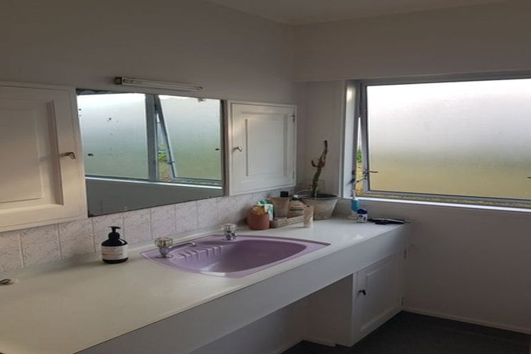 Photo of property in 20a Penzance Road, Mairangi Bay, Auckland, 0630