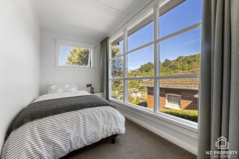 Photo of property in 24 Seaview Terrace, Kew, Dunedin, 9012