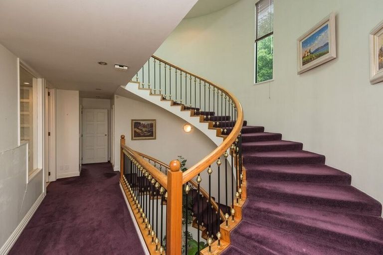 Photo of property in 24 Overdale Drive, Cashmere, Christchurch, 8022