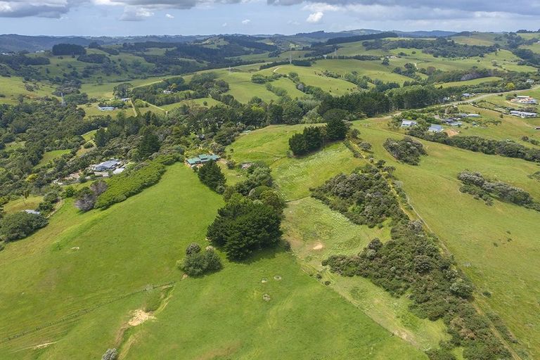 Photo of property in 1811 Kaipara Coast Highway, Kaukapakapa, Warkworth, 0984