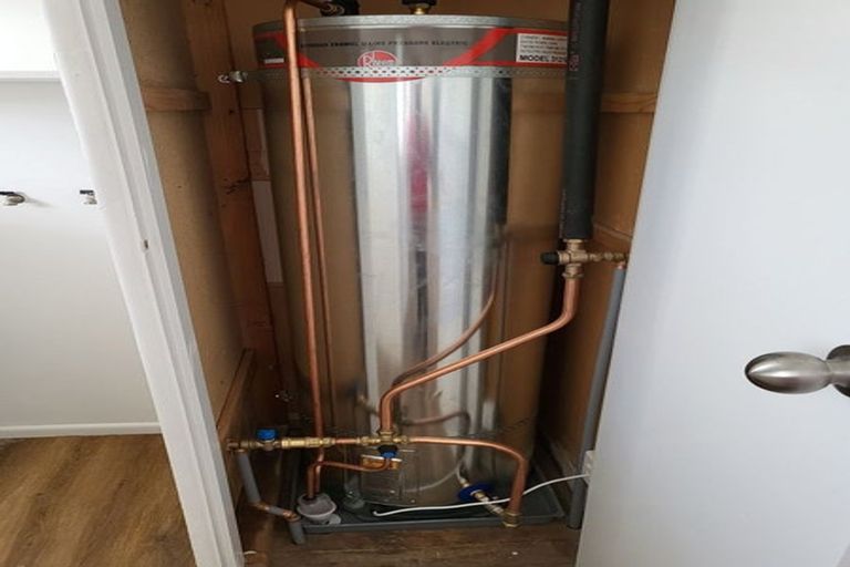 Photo of property in 4a Ngahina Street, Paraparaumu, 5032