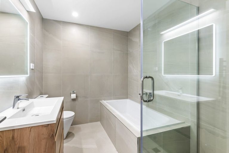 Photo of property in 4 Sioux Road, Hobsonville, Auckland, 0616