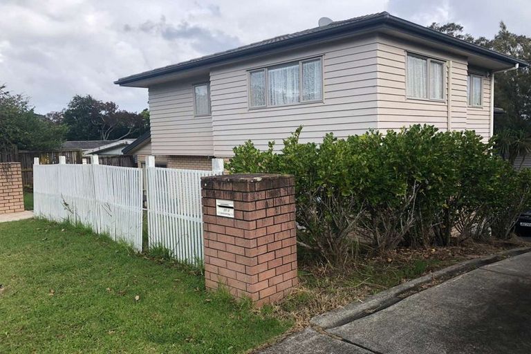 Photo of property in 30a Trinidad Road, Sunnynook, Auckland, 0620