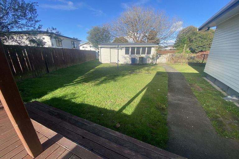 Photo of property in 58 Riverpark Crescent, Henderson, Auckland, 0610