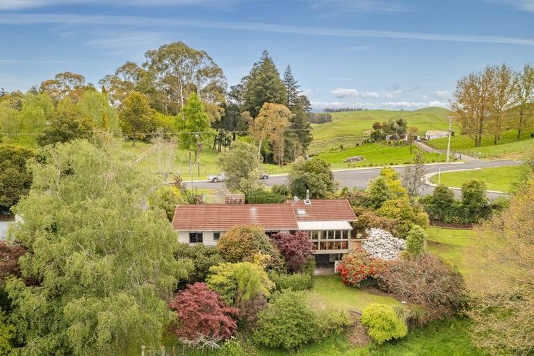 Photo of property in 25 Abbotsford Road, Waipawa, 4210