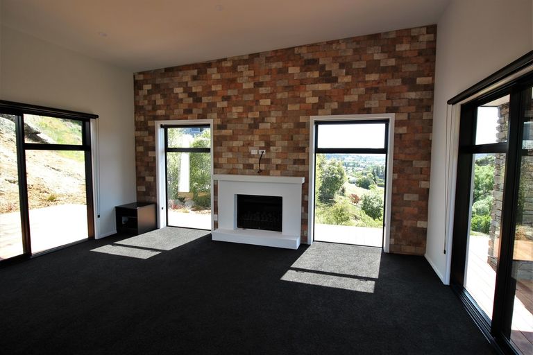 Photo of property in 21 Craig Place, Bridge Hill, Alexandra, 9320