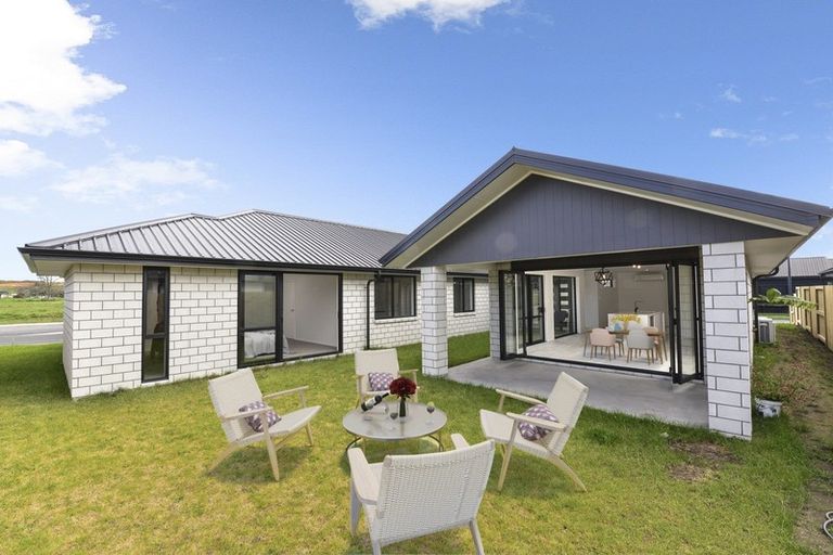 Photo of property in 2 The Meadows Drive, Flagstaff, Hamilton, 3210