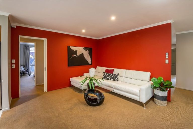 Photo of property in 12 Fuchsia Place, Halswell, Christchurch, 8025