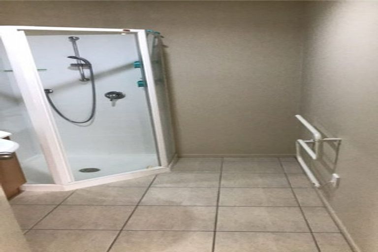 Photo of property in 52 Saralee Drive, Manurewa, Auckland, 2105