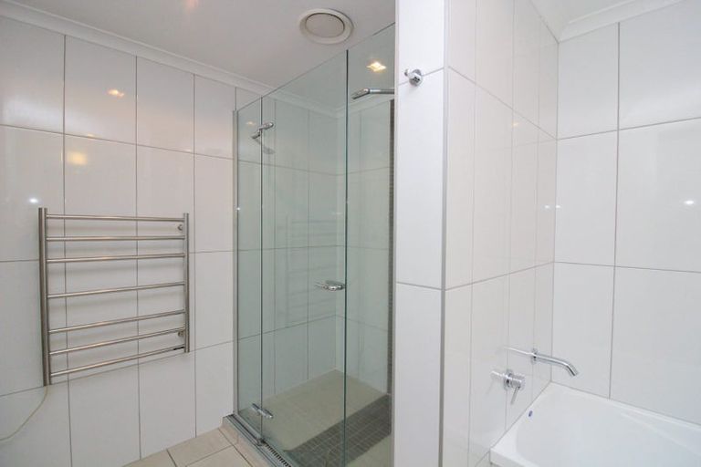 Photo of property in Bellagio Apartments, 4e/39 Taranaki Street, Te Aro, Wellington, 6011