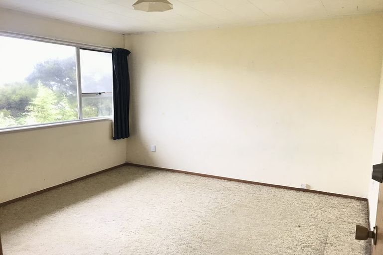 Photo of property in 62 Lavery Place, Sunnynook, Auckland, 0632