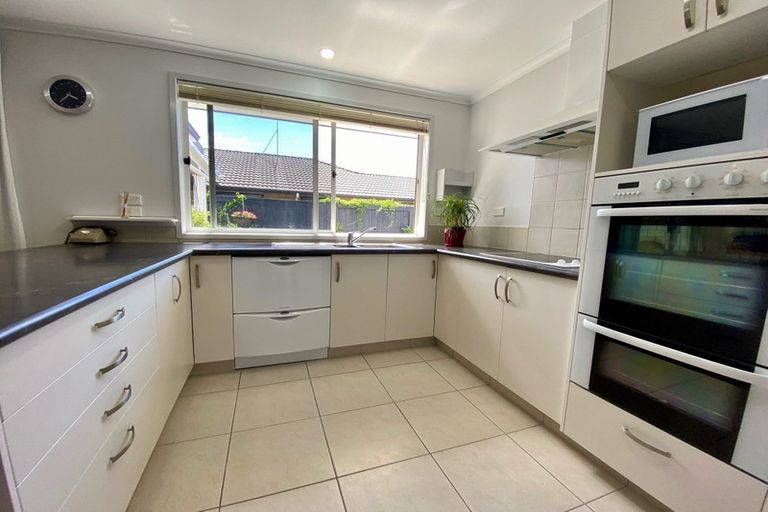 Photo of property in 77 Doncaster Drive, Papamoa Beach, Papamoa, 3118
