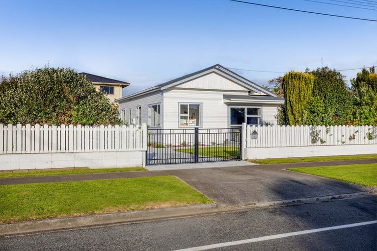 Photo of property in 6 Argyle Street, Hawera, 4610