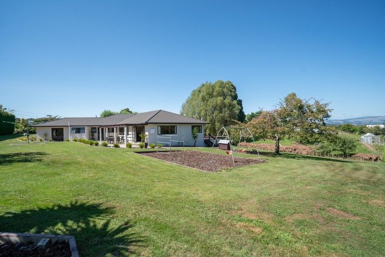 Photo of property in 34 Schnell Drive, Kelvin Grove, Palmerston North, 4414