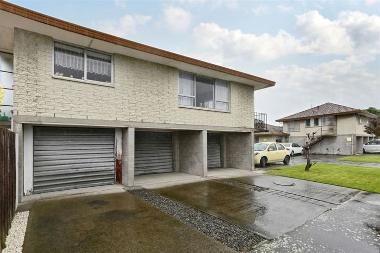 Photo of property in 2/4a Hayton Road, Hornby, Christchurch, 8042