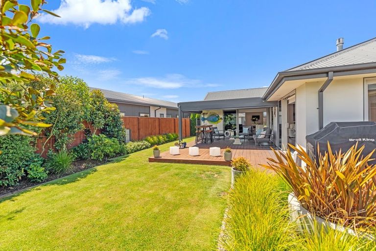 Photo of property in 11 Foxton Drive, Kaiapoi, 7630