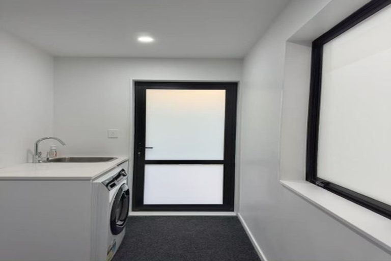 Photo of property in 19d Farwood Drive, Henderson, Auckland, 0612