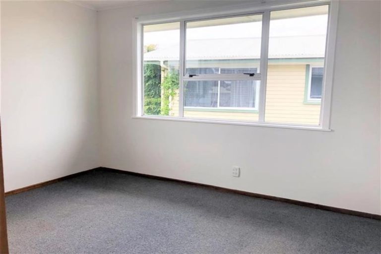 Photo of property in 54 Marama Crescent, Spotswood, New Plymouth, 4310