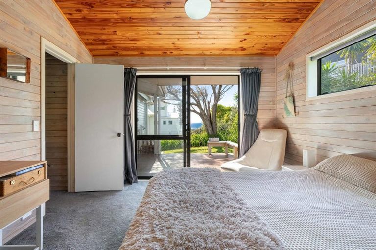 Photo of property in 206 Onemana Drive, Onemana, Whangamata, 3691