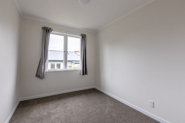 Photo of property in 70 Hillcrest Avenue, Hillcrest, Auckland, 0627
