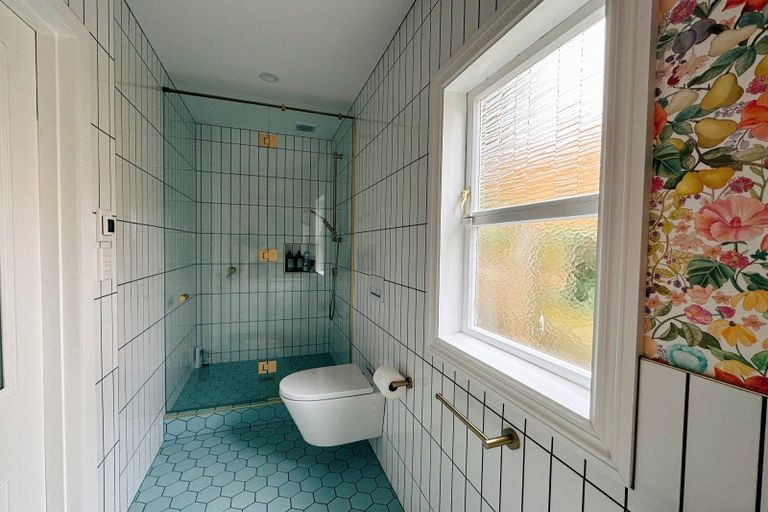 Photo of property in 9 May Avenue, Hospital Hill, Napier, 4110