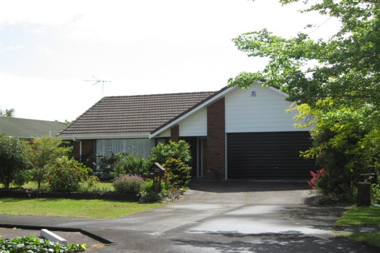 Photo of property in 20 Perotti Place, Conifer Grove, Takanini, 2112