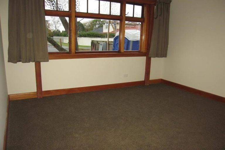 Photo of property in 23 Garreg Road, Fendalton, Christchurch, 8052